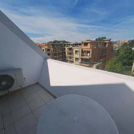 Gerber Maisonette شقة