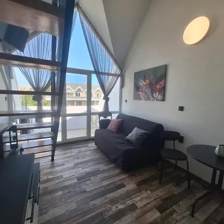 Gerber Maisonette شقة ساني بيتش
